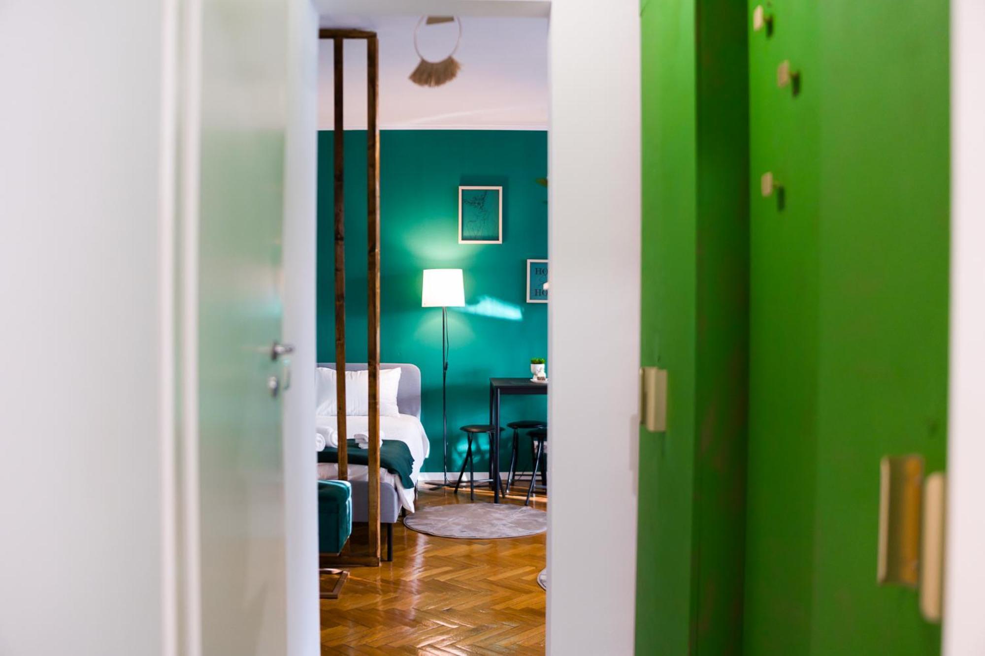 Hacienda Royal Palace - Central Designer Apartment Букурещ Екстериор снимка