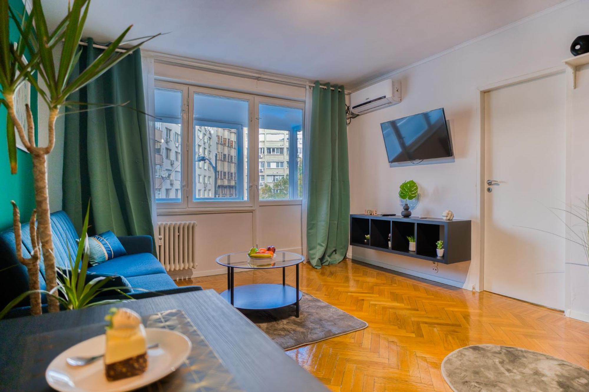 Hacienda Royal Palace - Central Designer Apartment Букурещ Екстериор снимка